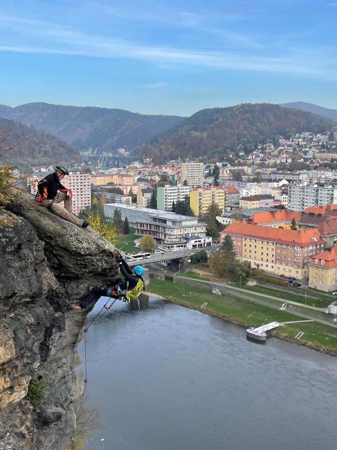 Apartman Oaza Dc Decin Exteriör bild